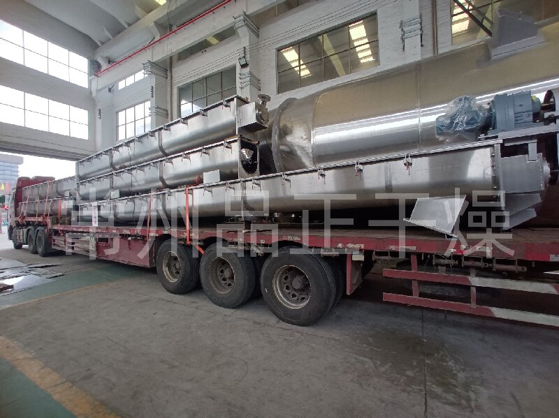 《山東客戶的30米長螺旋輸送系統(tǒng)定制設(shè)備，常州品正干燥高效發(fā)貨》